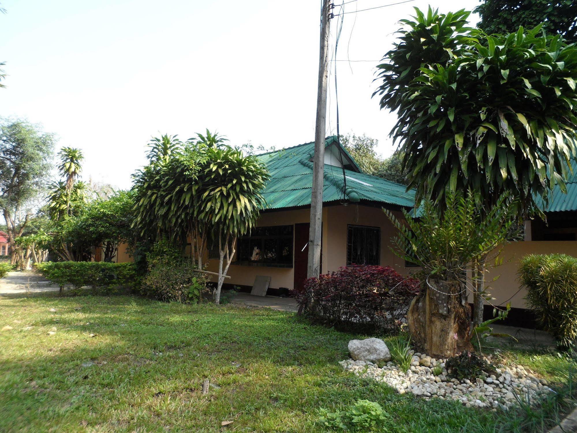 Khunnam Rimtarn Resort Mae Sai Exterior photo
